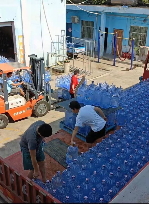 ​洛阳水噹噹桶装水厂家，情系灾区